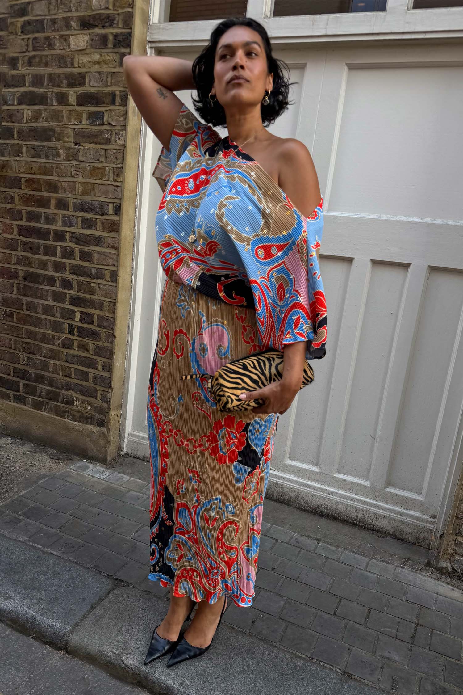 Model is 5ft7” and wears size M