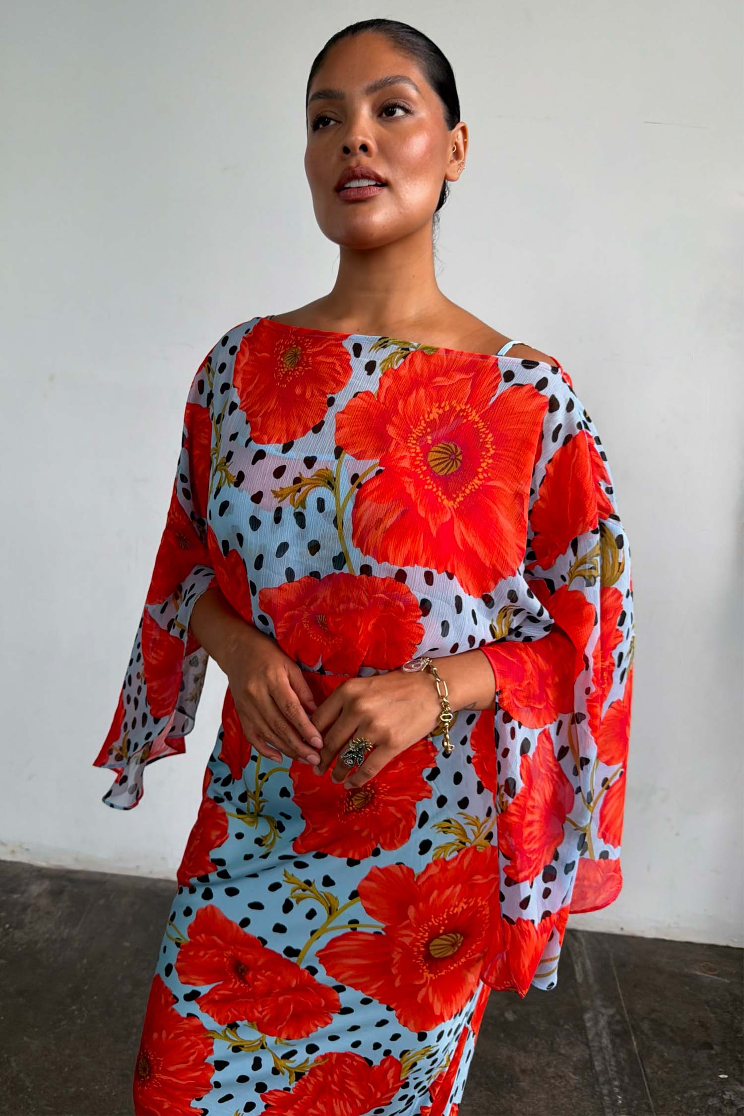 Model is 5ft7” and wears UK size 18/ US 14