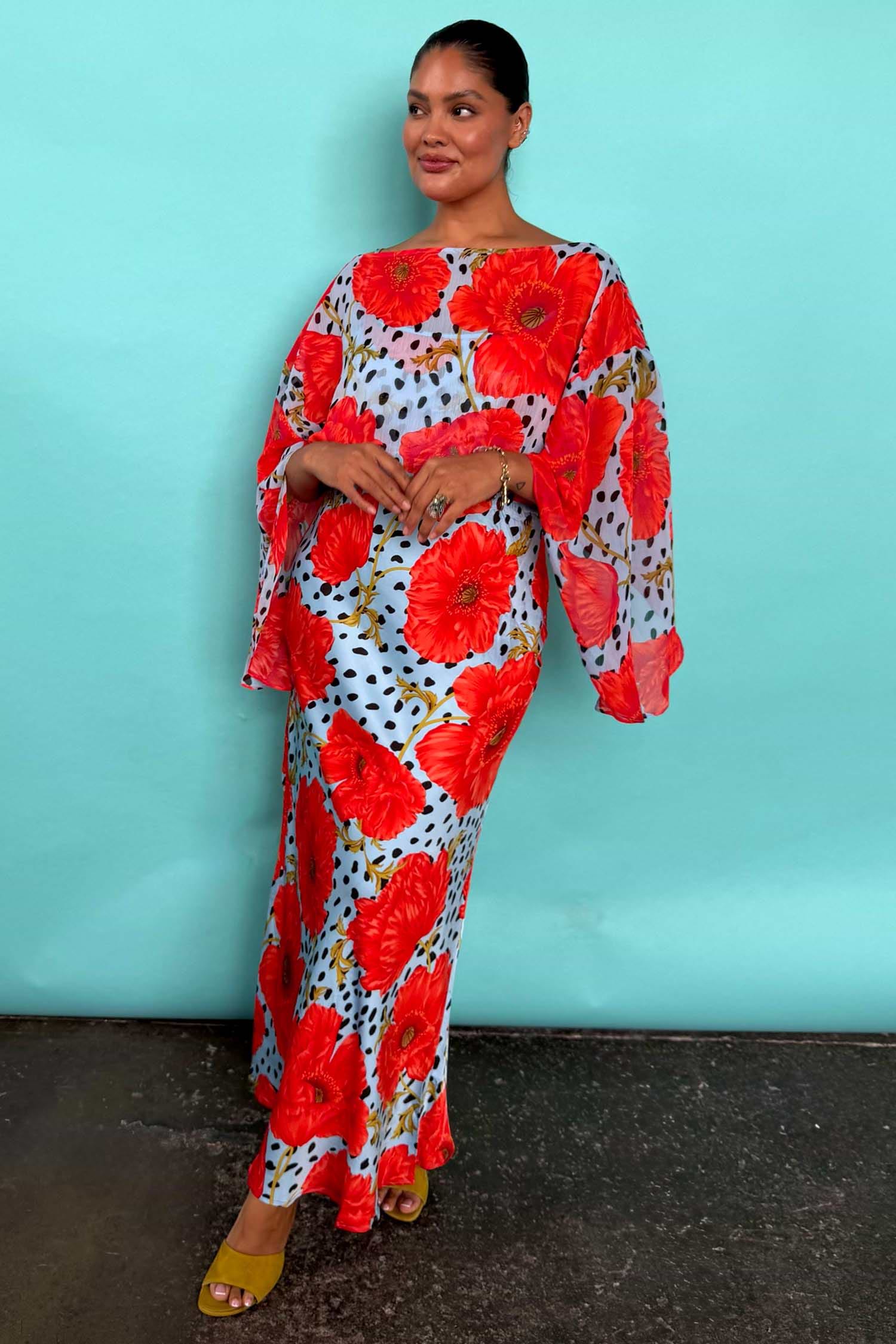 Model is 5ft7” and wears UK size 18/ US 14
