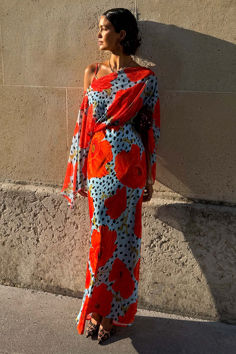 Model is 5ft7” and wears UK size 10/ US 6