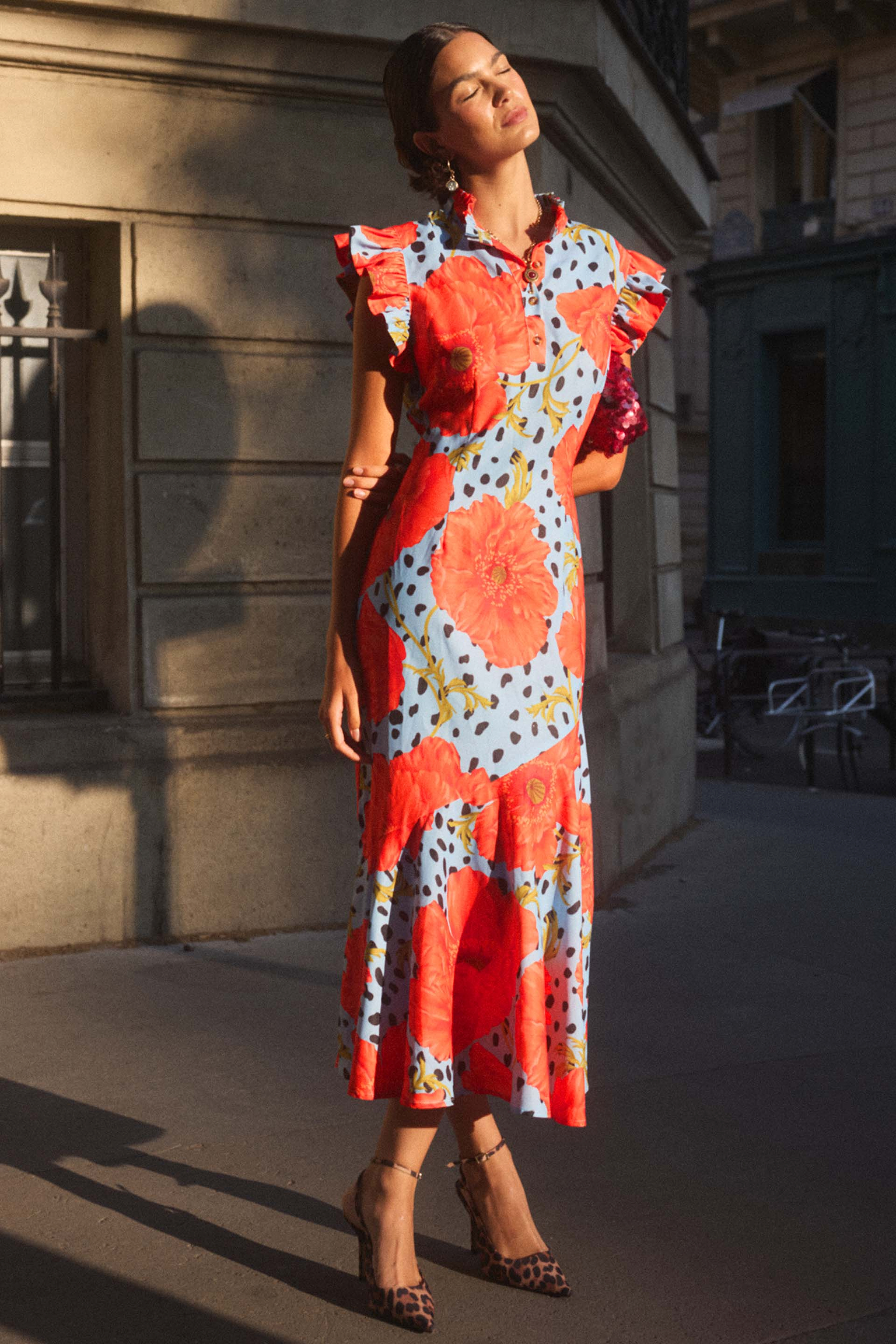 Model is 5ft7” and wears UK size 10/ US 6