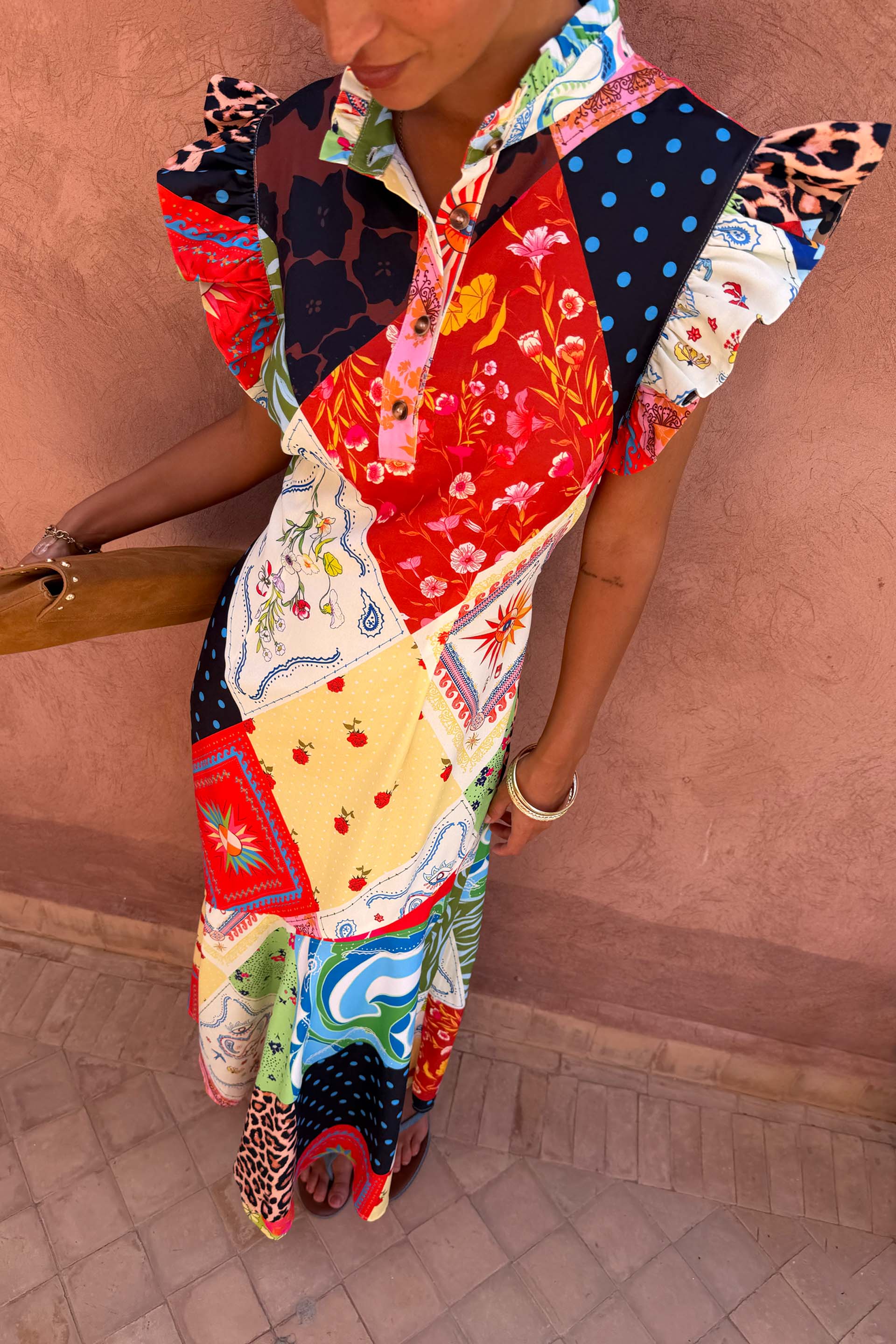 Model is 5ft4” and wears UK size 6/ US 2
