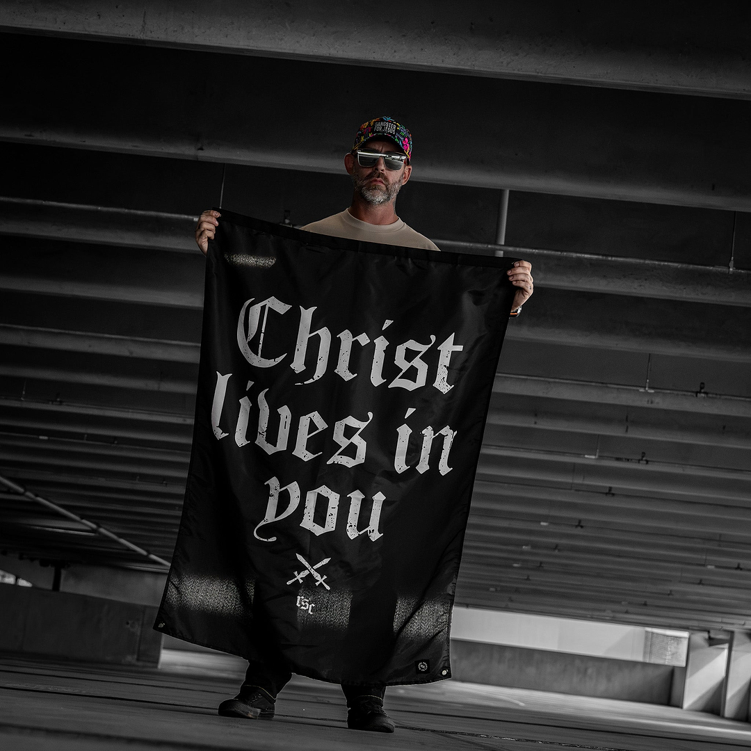Christ Lives In You 4' x 3' Flag