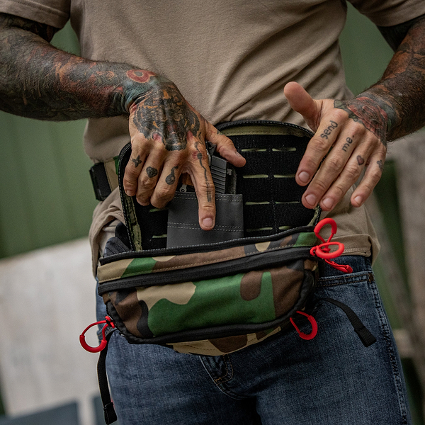FANNY PACKS