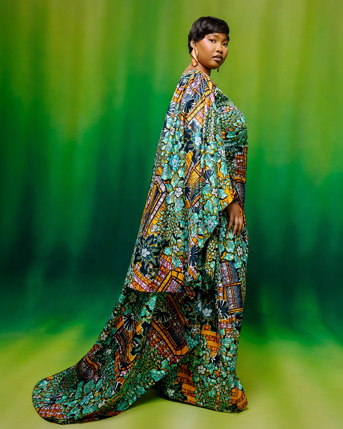 Vibrant two-piece ensemble bold green grand super-wax vls7072.001