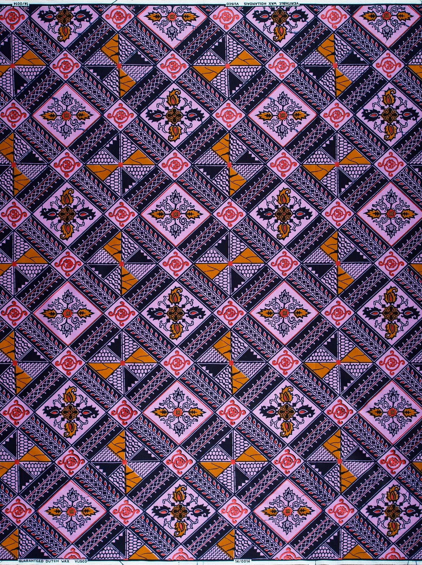Vibrant geometric-patterned fabric diamond motifs wax hollandais vl00014.399