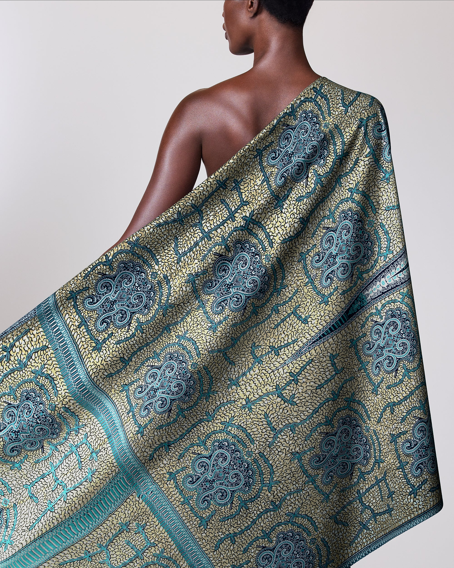 Wax Hollandais | VL00022.396 | Blue Embellished