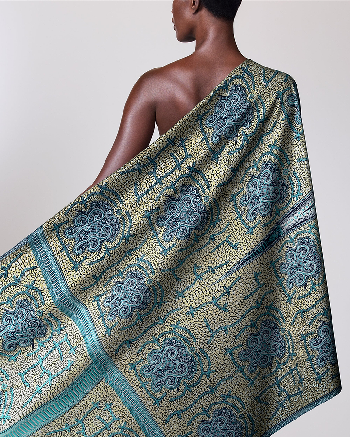 Wax Hollandais | VL00022.396 | Blue Embellished