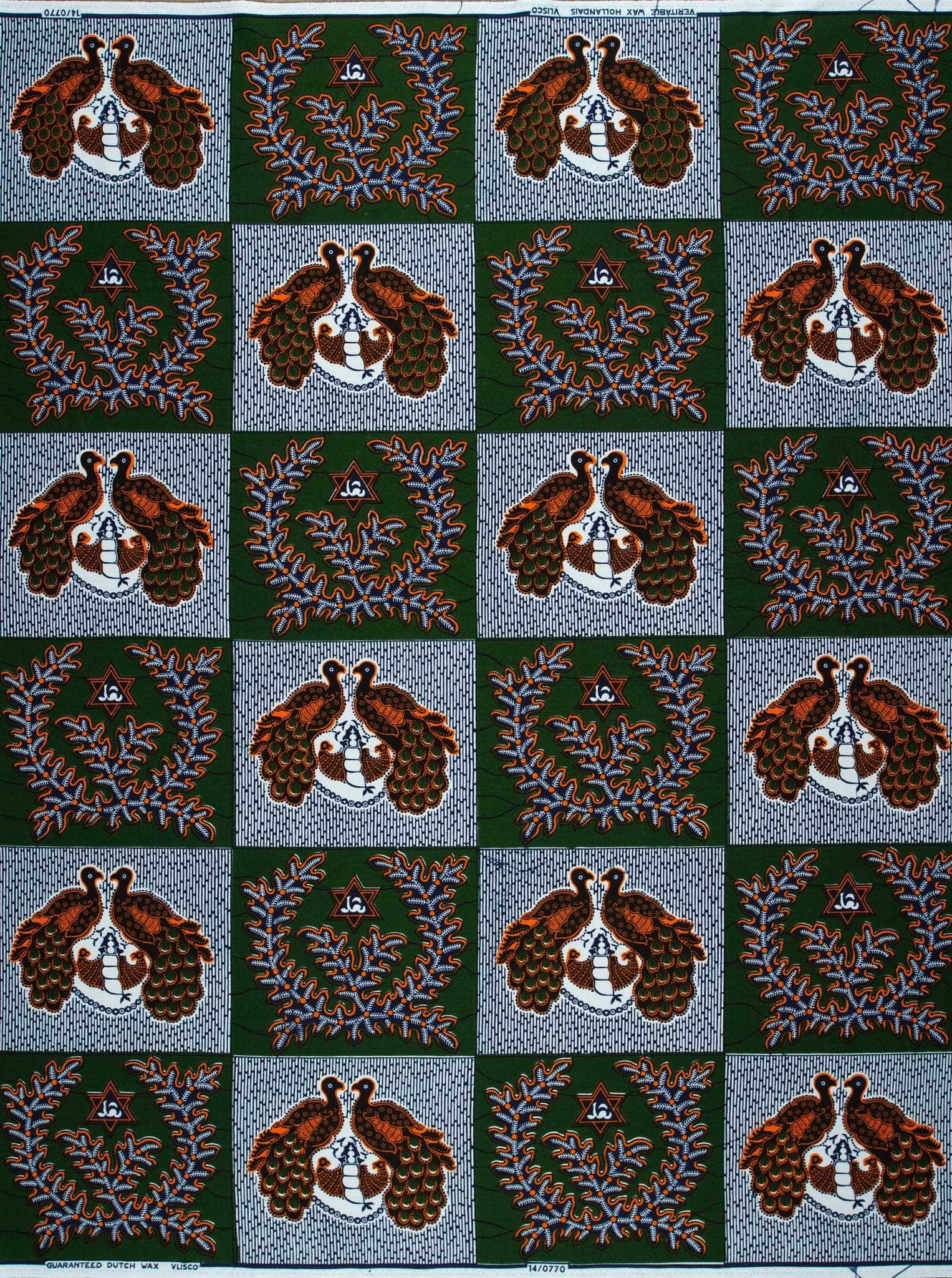 Fabric features pattern brown peacocks wax hollandais vl00770.101