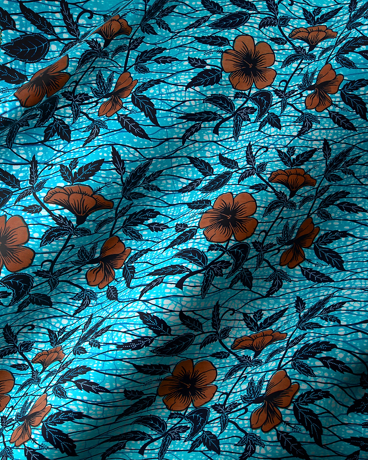 Vibrant turquoise fabric adorned bold wax hollandais vl00921.280