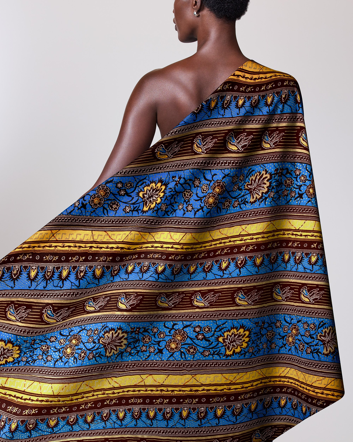 Wax Hollandais | VL01003.127 | Gold Embellished
