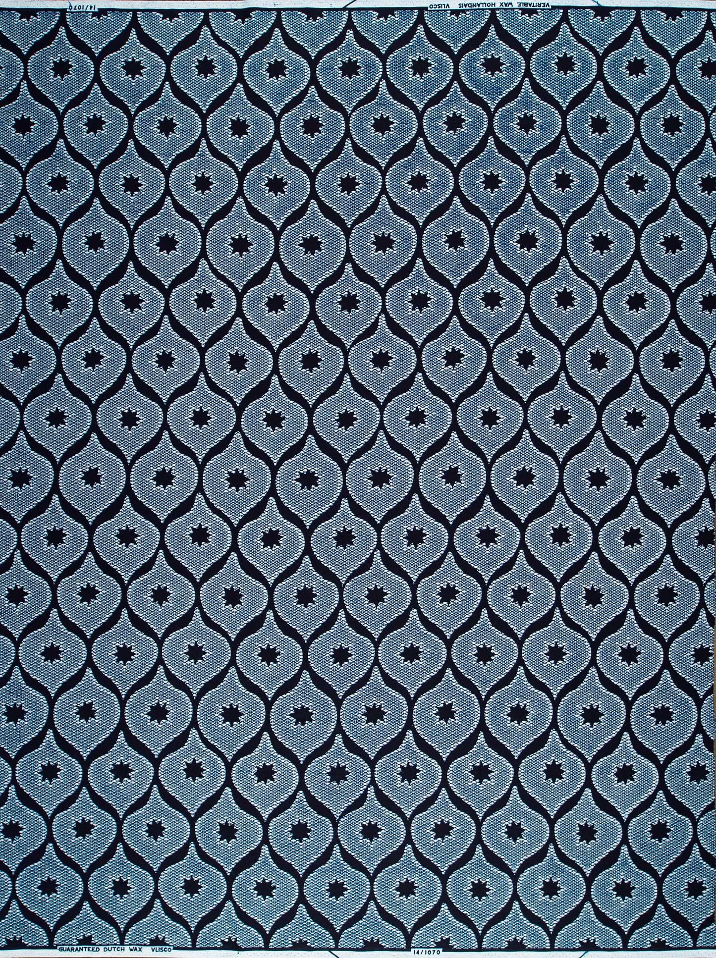 Blue black geometric-patterned fabric diamond-shaped wax hollandais vl01070.118