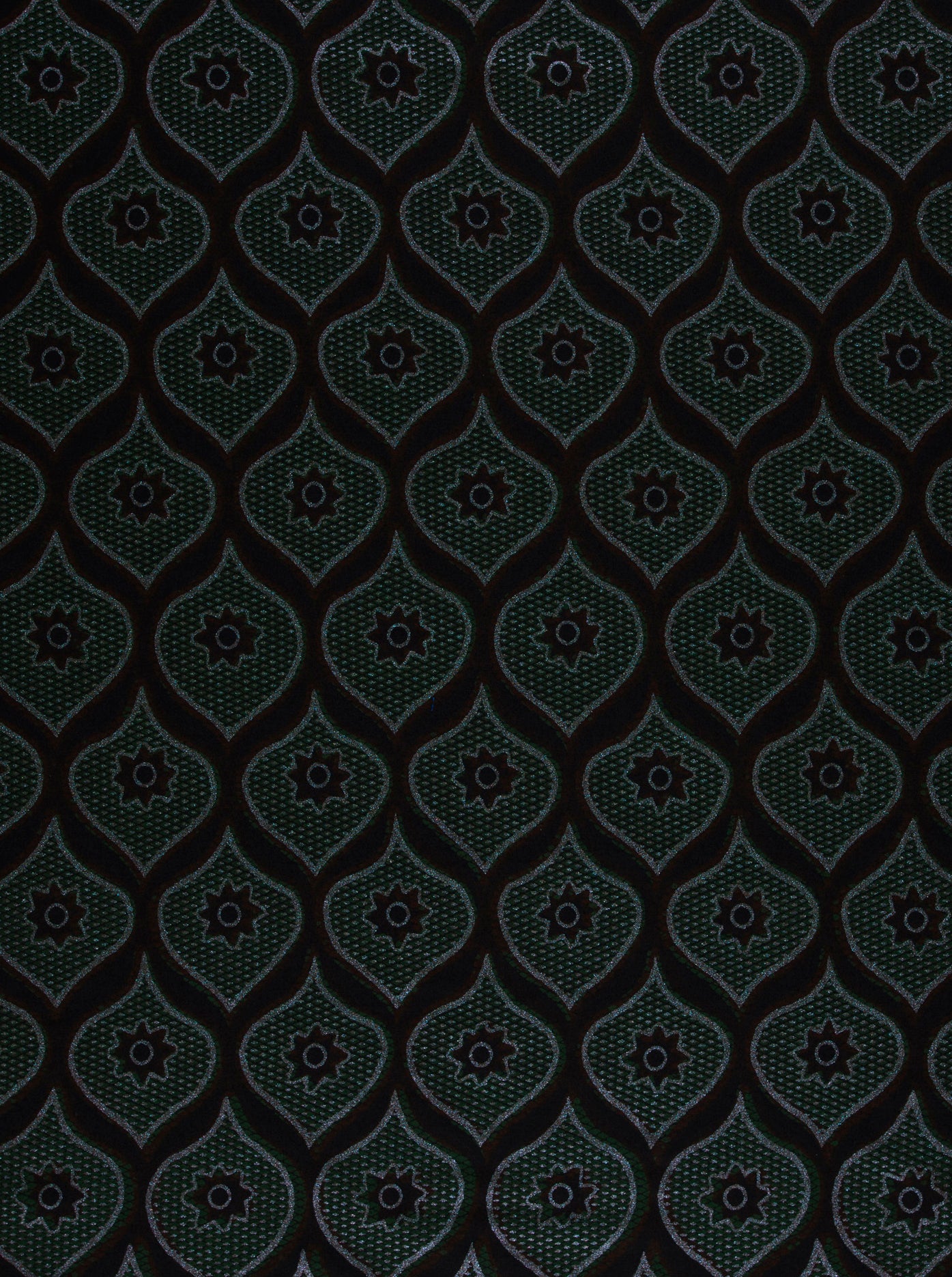 Sky Wax | VL01070.142 | Red-Green Pearl Embellished