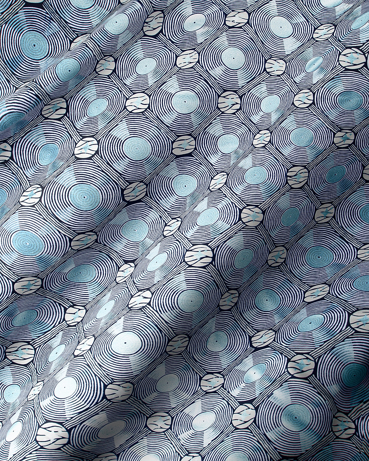 Wax Hollandais | VL01506.022 | Pastel Blue Embellished