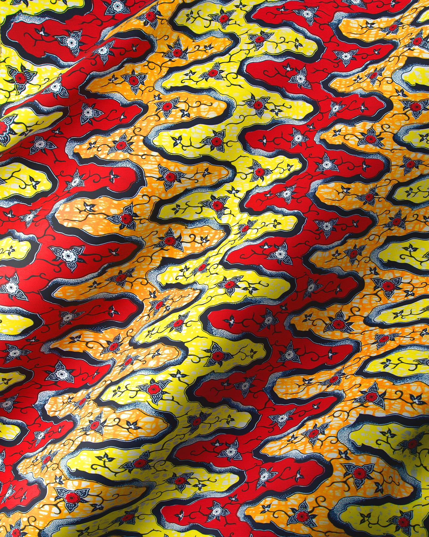 Vibrant red yellow african print super-wax vl02918.028