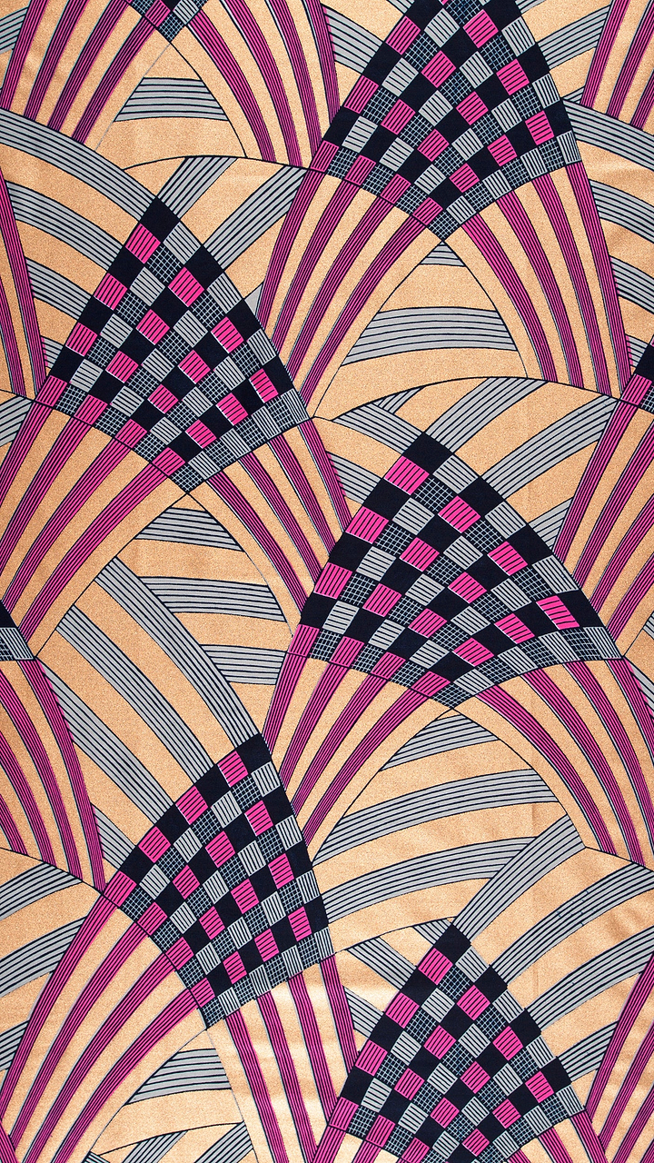 Vibrant geometric-patterned fabric bold pink wax hollandais vl03595.041