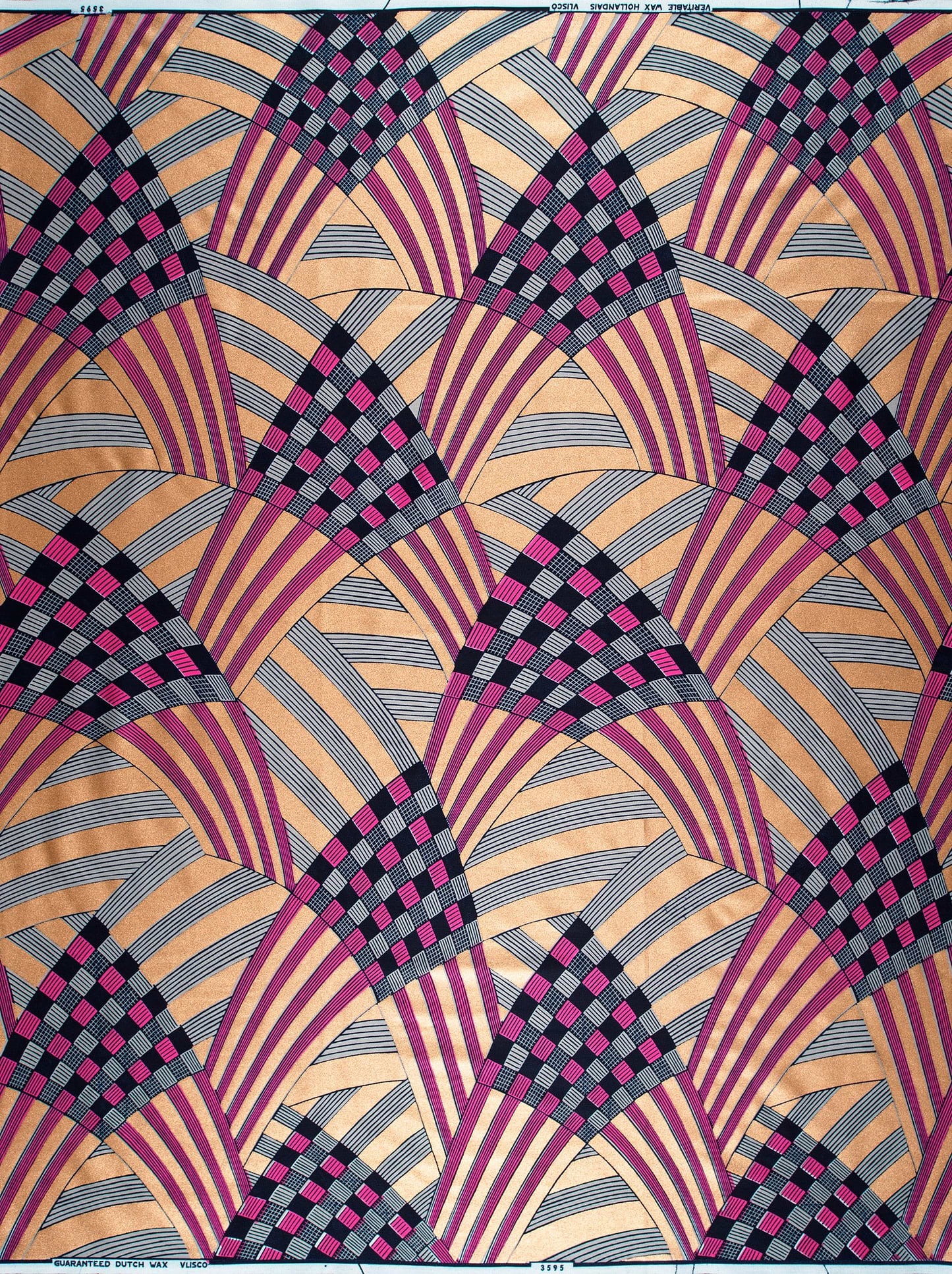 Art deco patterned fabric geometric wax hollandais vl03595.041