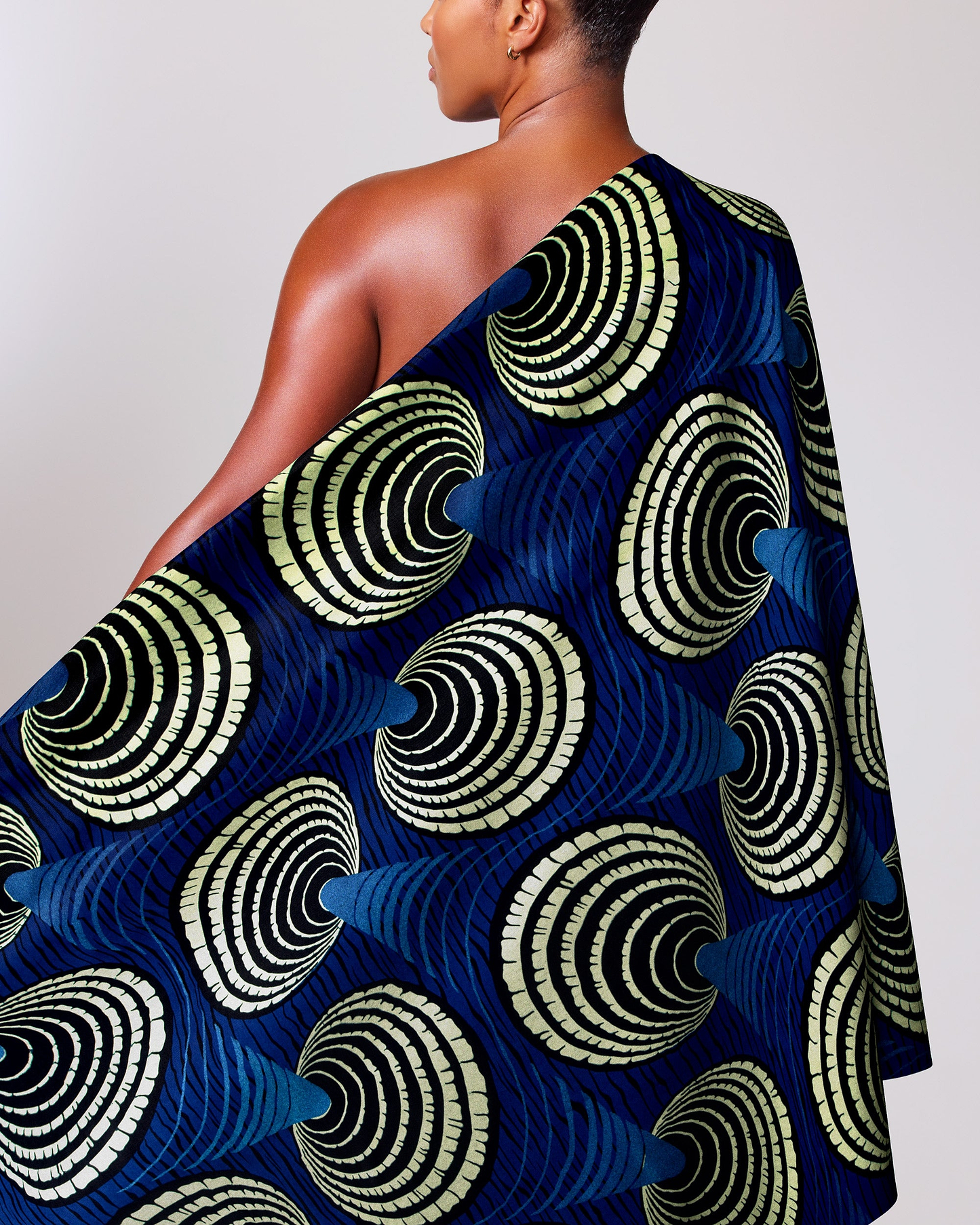 Vibrant navy blue fabric draped wax hollandais vl03636.194