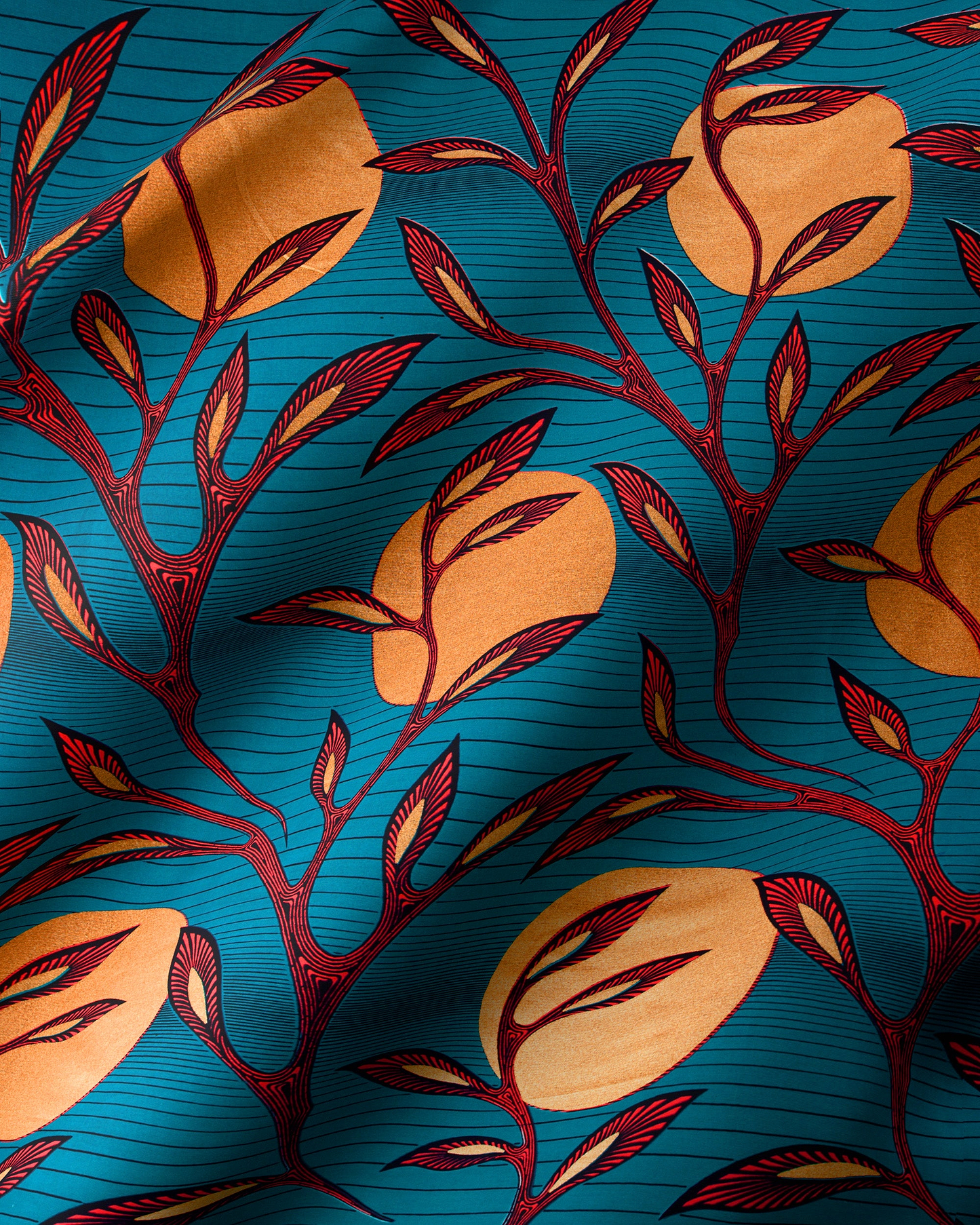 Vibrant blue fabric bold pattern wax hollandais vl03639.252