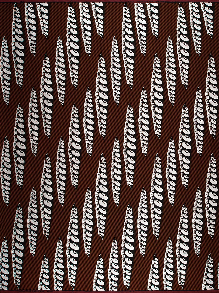 Sky Wax | VL04339.116 | Silver Embellished