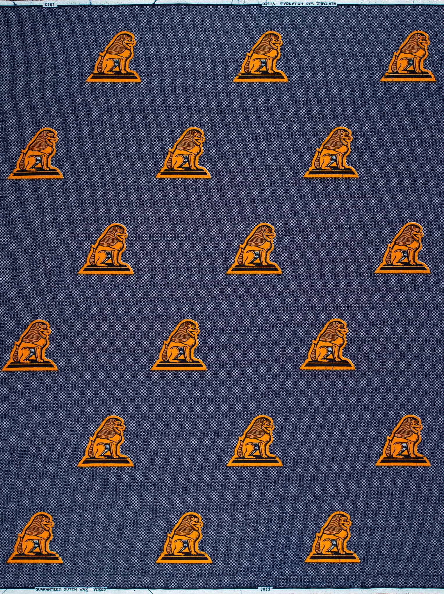 Navy blue fabric pattern golden wax hollandais vl08863.085