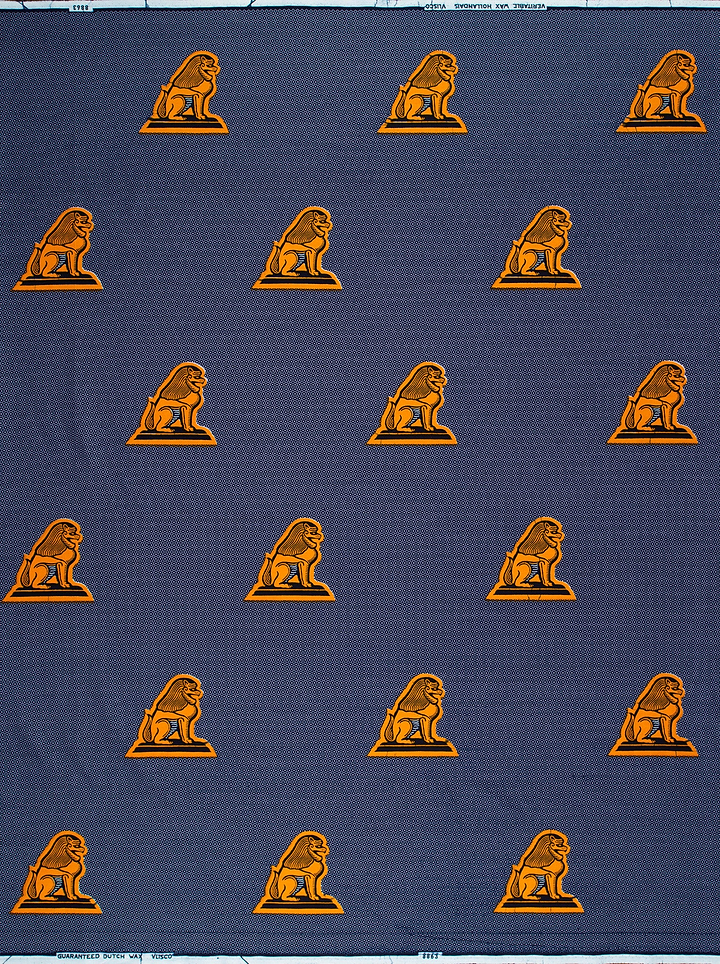 Navy blue fabric pattern golden wax hollandais vl08863.085