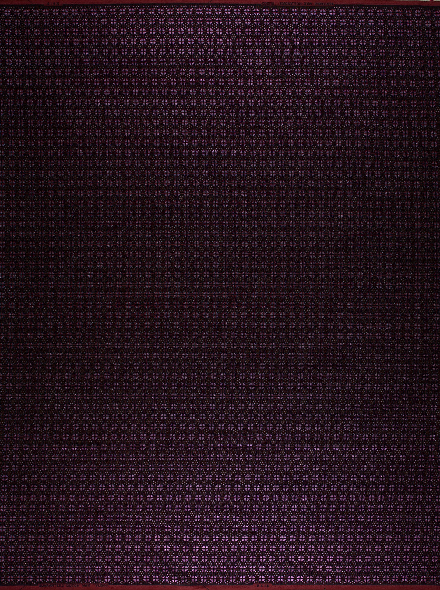 Sky Wax | VL0H418.052 | Red-Blue Pearl Embellished