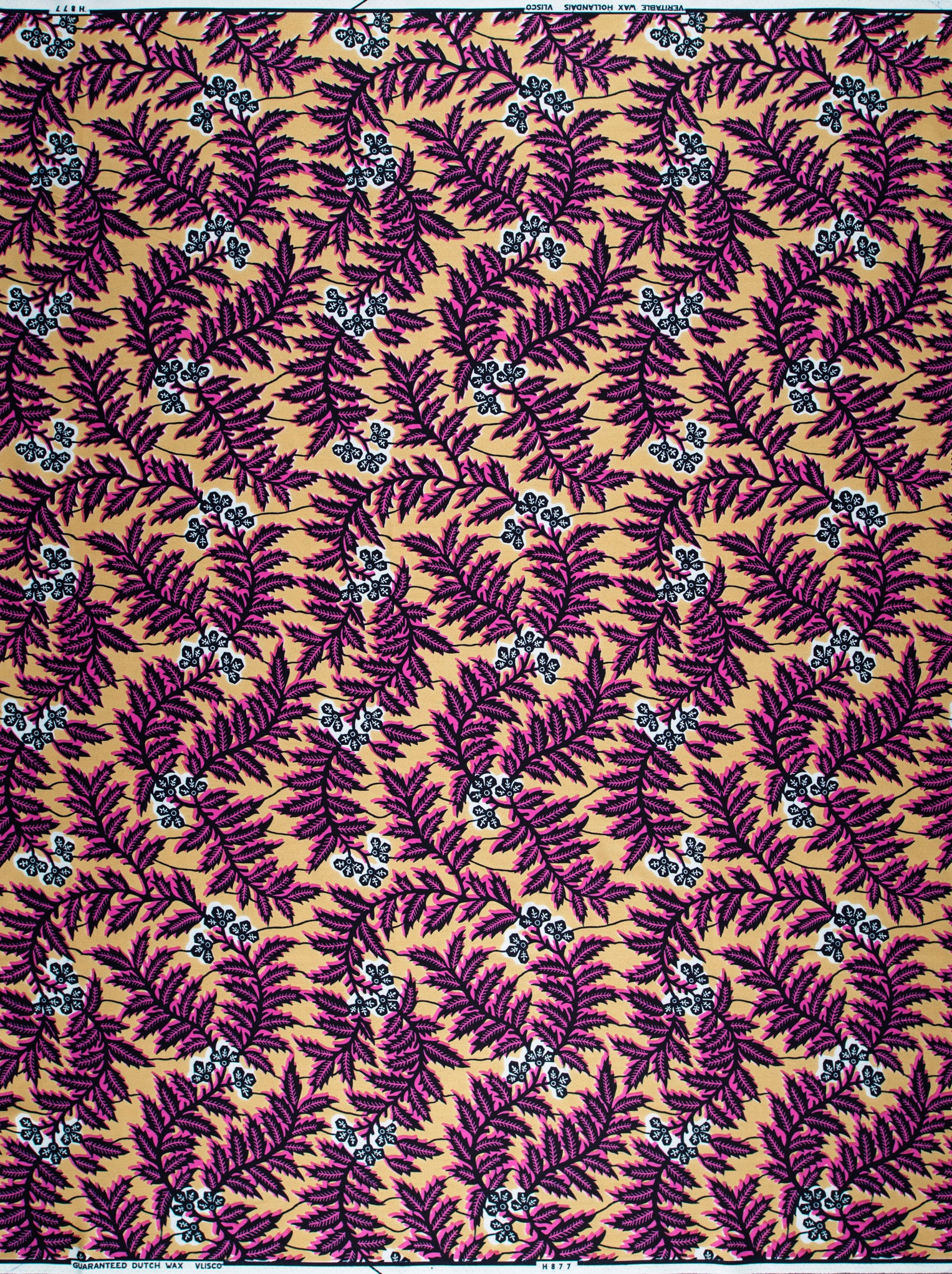 Purple fern-patterned fabric beige background wax hollandais vl0h877.010