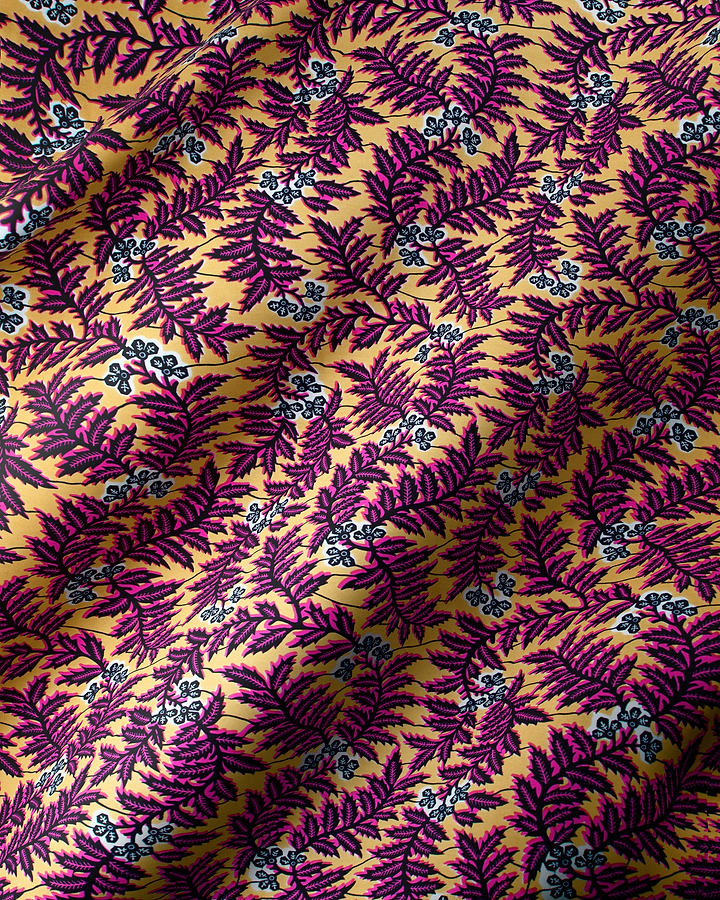 Vibrant mustard-yellow fabric adorned pattern wax hollandais vl0h877.010