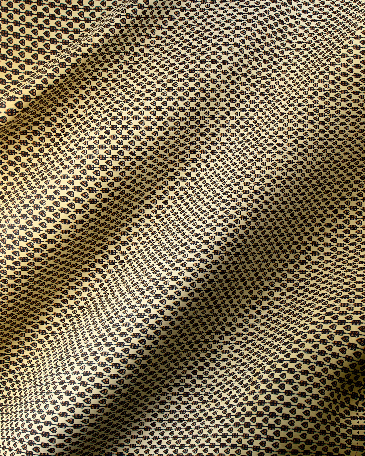 Wax Hollandais | VL48350.033 | Cowrie, Heart and dice, White corn
