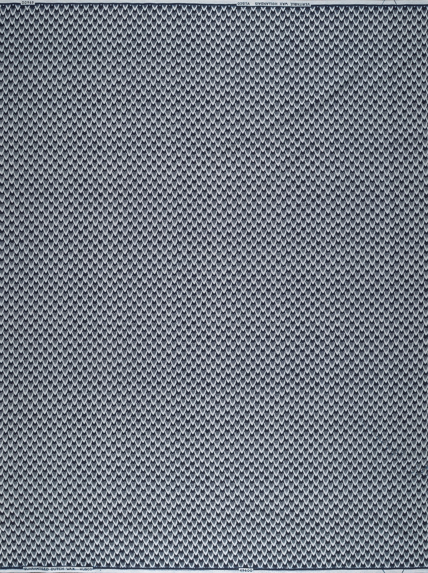 Wax Poplin | VL49600.065 | Finger nail, Fish scale