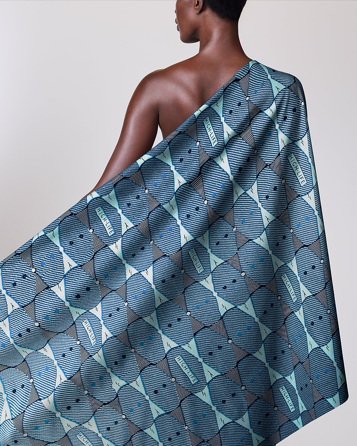 Wax Hollandais | VL69400.204 | Silver Embellished