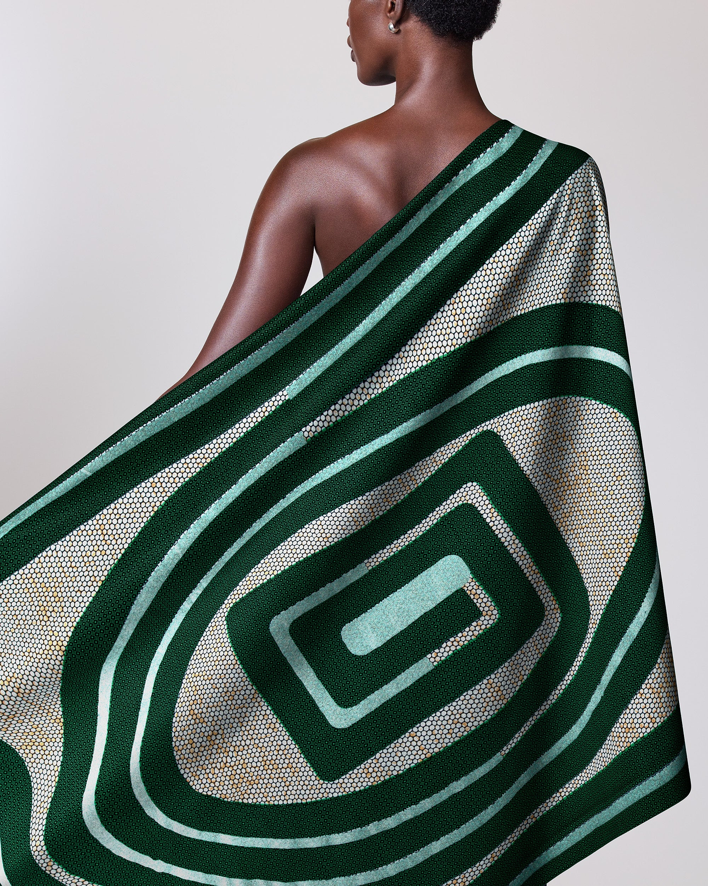 Woman wears vibrant green white wax hollandais vla0196.127