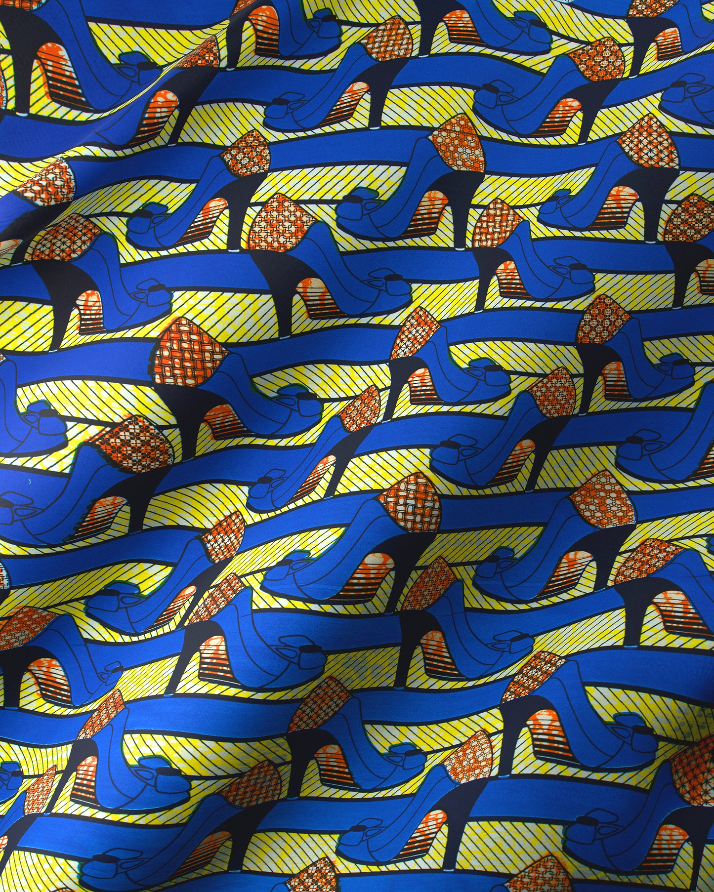 Vibrant blue high-heeled shoe patterned super-wax vla1450.063