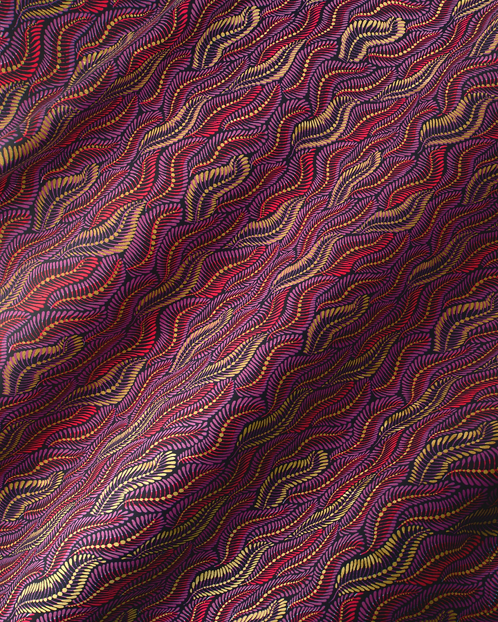 Richly patterned fabric wavy lines wax hollandais vla1472.016