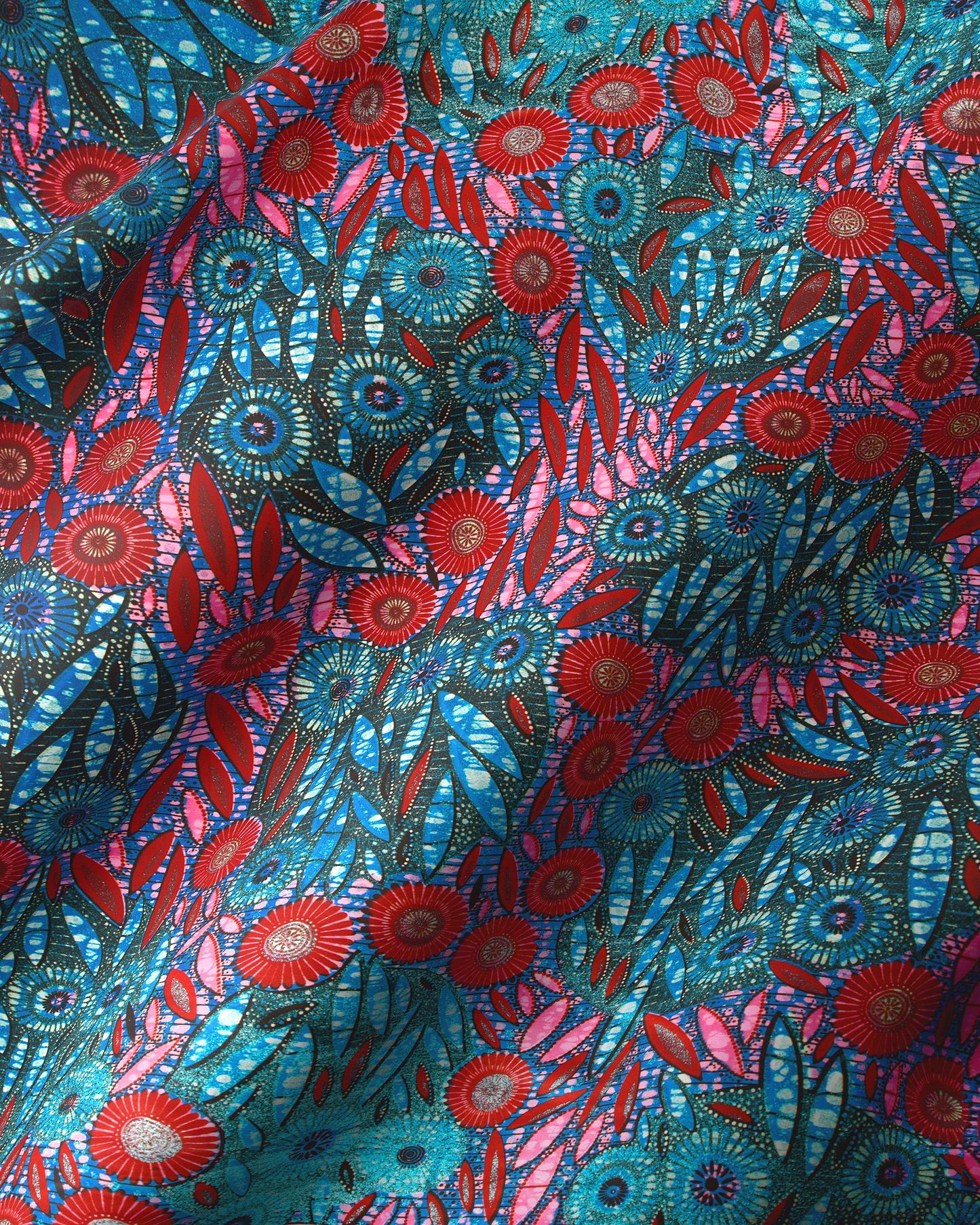 Vibrant floral fabric bold red grand super-wax vls0949.010