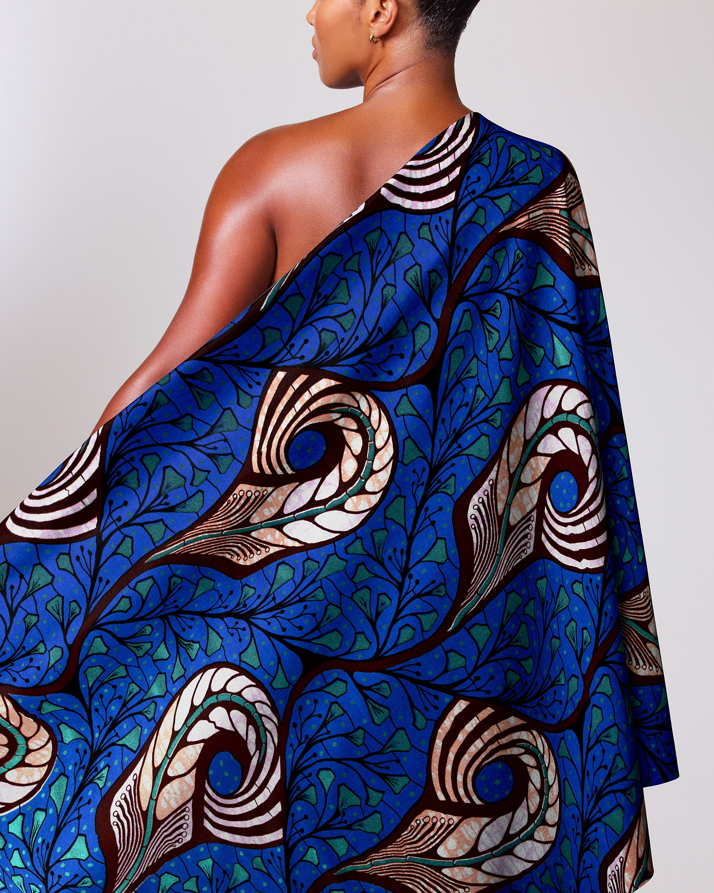 Vibrant blue one-shoulder dress intricate super-wax vls1726.012