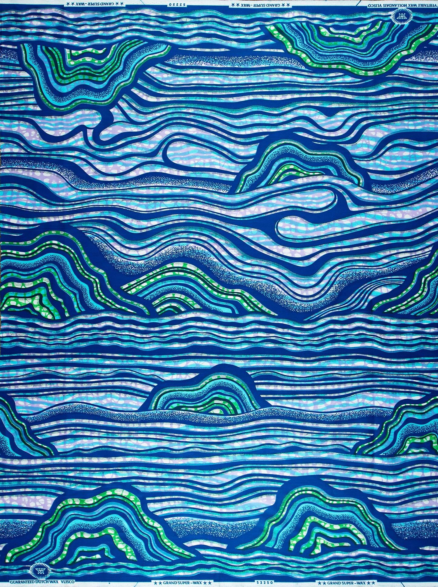 Blue green wavy patterned fabric grand super-wax vls2250.007
