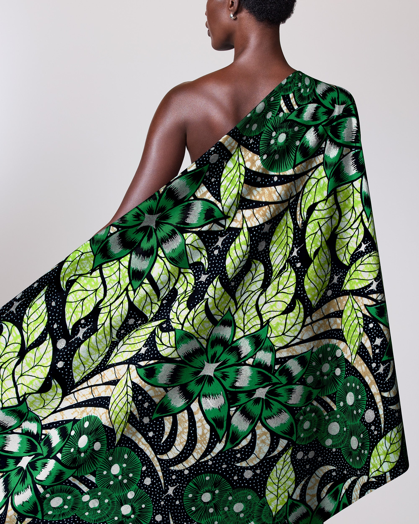 Vibrant green black patterned fabric super-wax vls2497.024