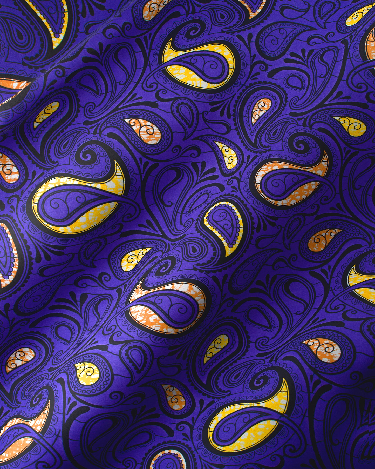 Vibrant purple fabric adorned intricate super-wax vls2681.018