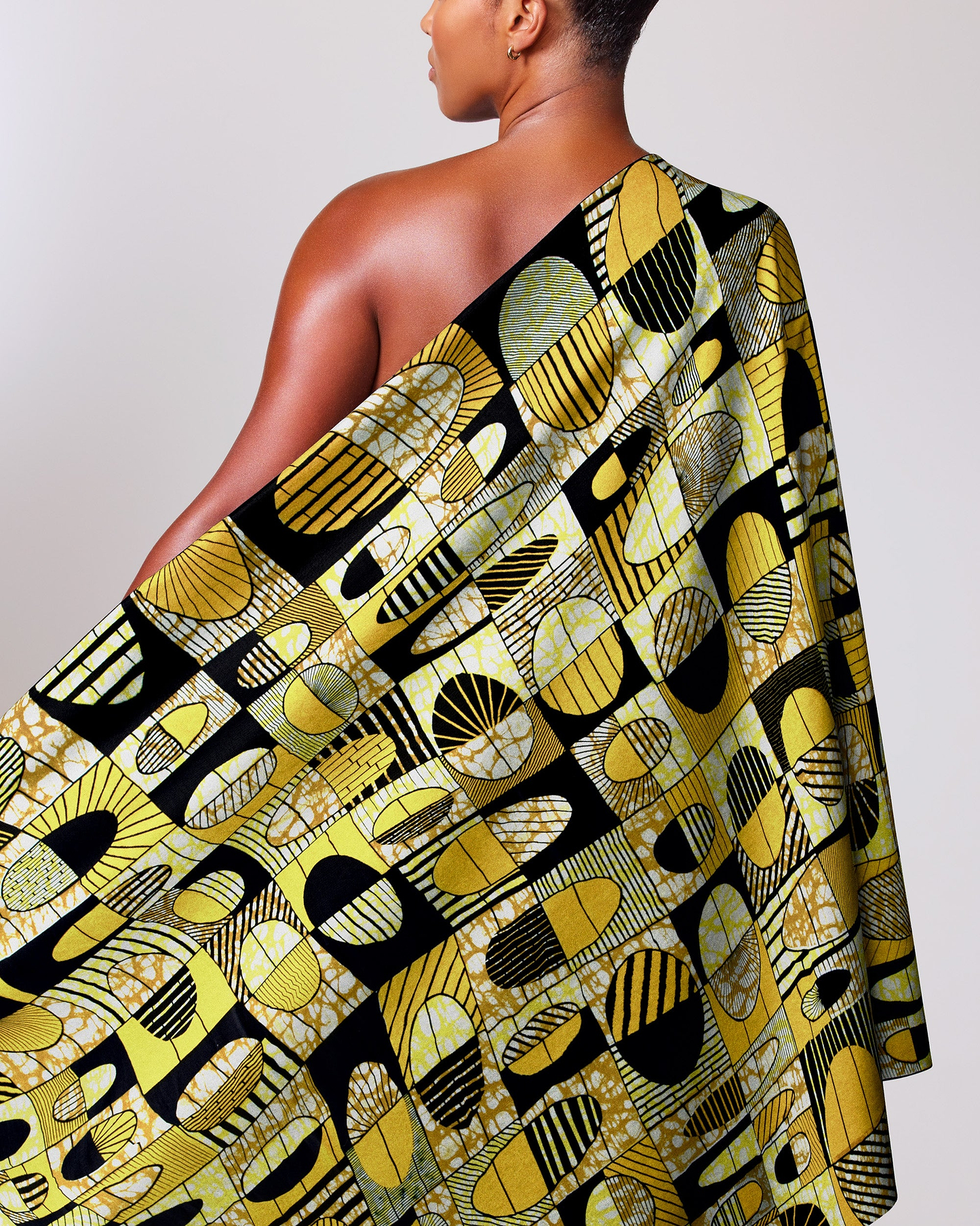 Vibrant yellow black geometric-patterned fabric super-wax vls2764.008