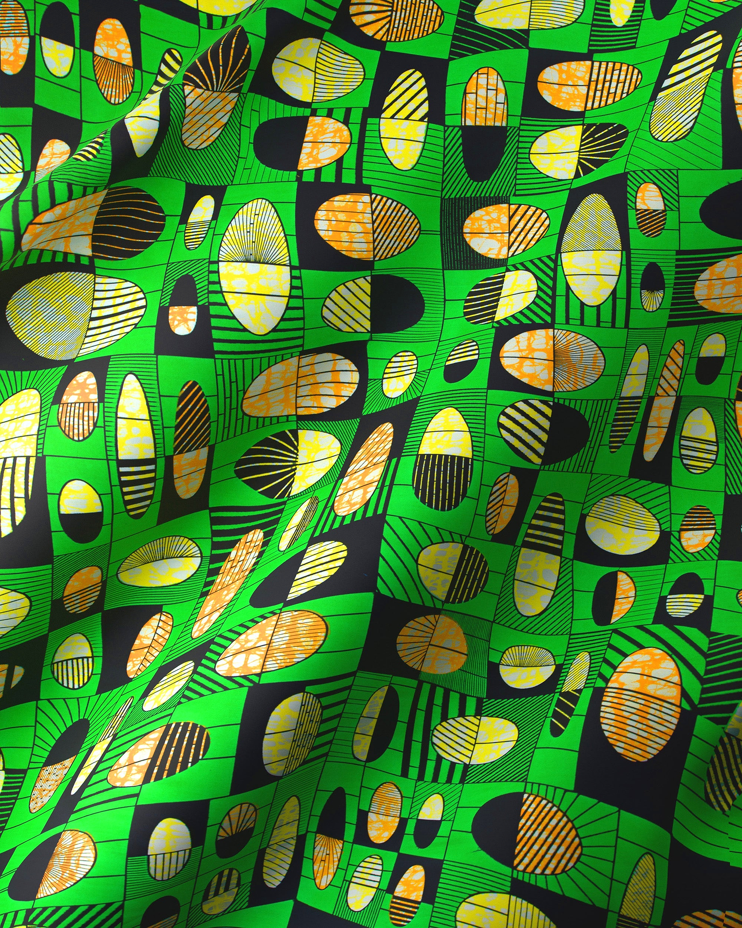 Vibrant green fabric bold geometric super-wax vls2764.009