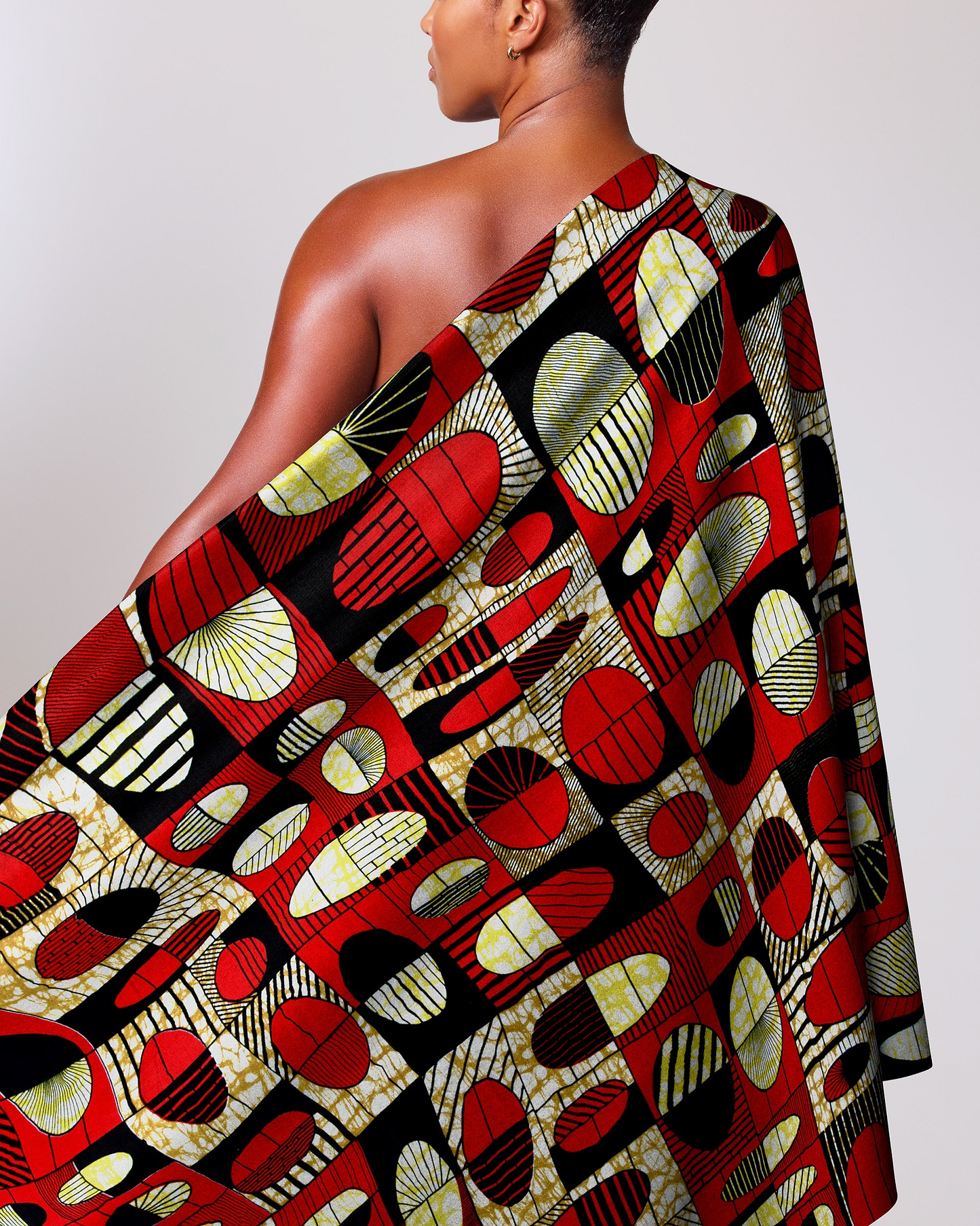 Vibrant red black cream geometric-patterned super-wax vls2764.012