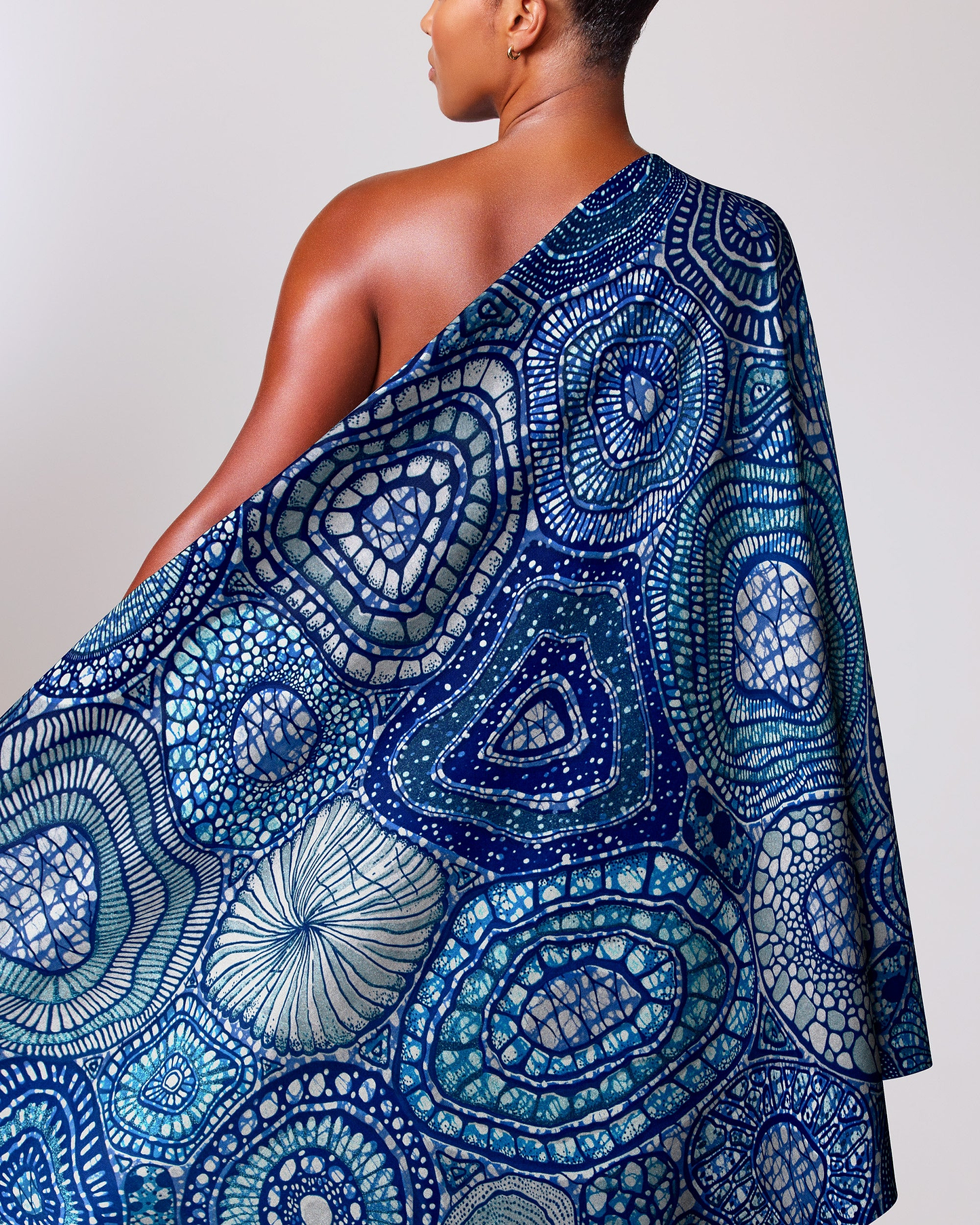 Grand Super-Wax | VLS3710.004 | Pale Blue Shine Embellished