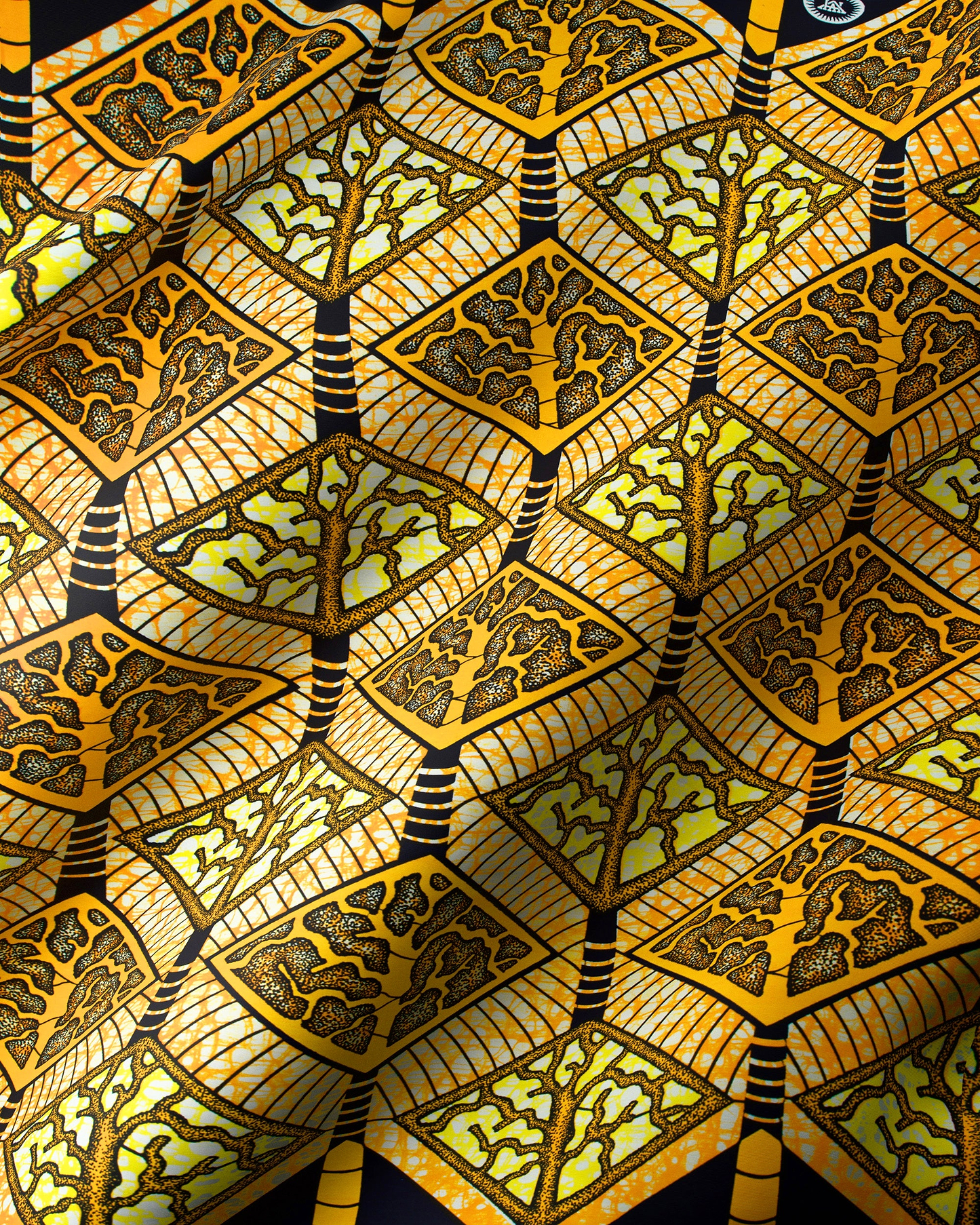 Vibrant yellow black patterned fabric super-wax vls4398.010