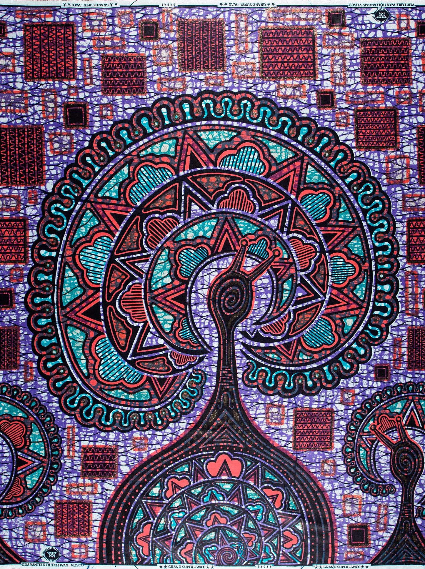 Vibrant intricately patterned fabric central grand super-wax vls4941.005