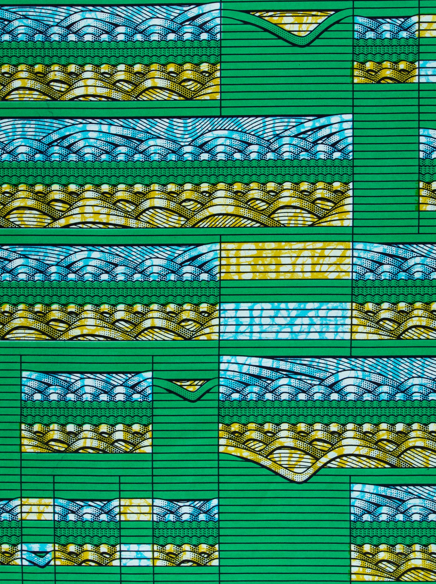 Vibrant green blue patterned fabric super-wax vls6220.010