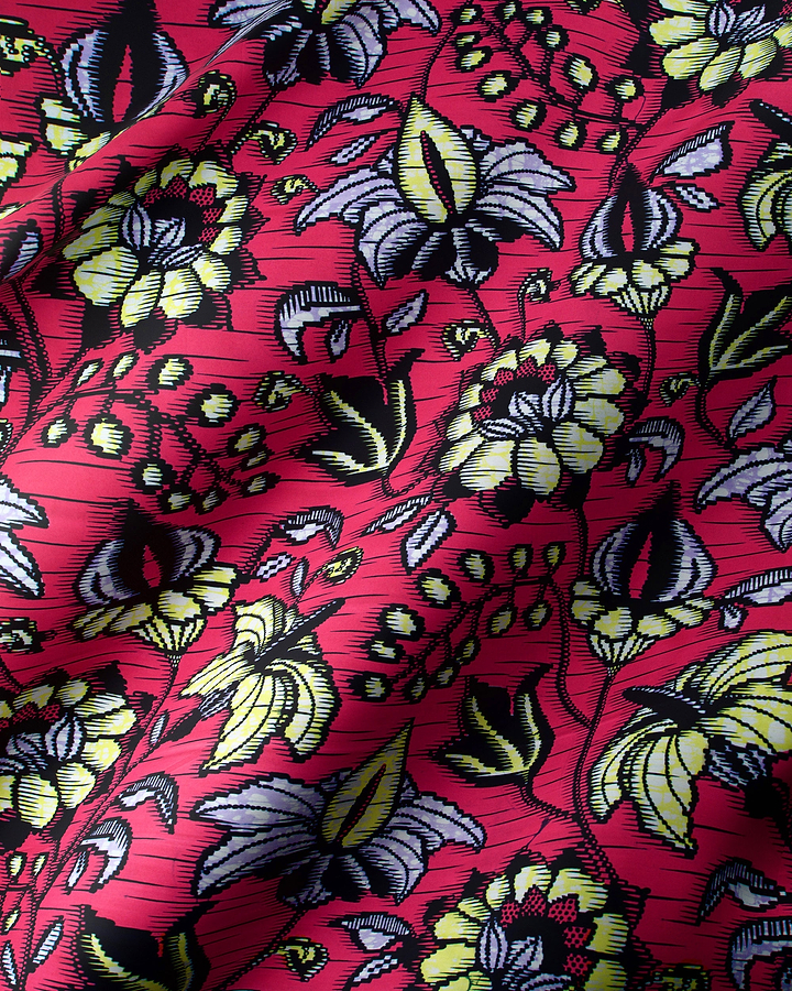 Vibrant red fabric bold intricate super-wax vls6412.013