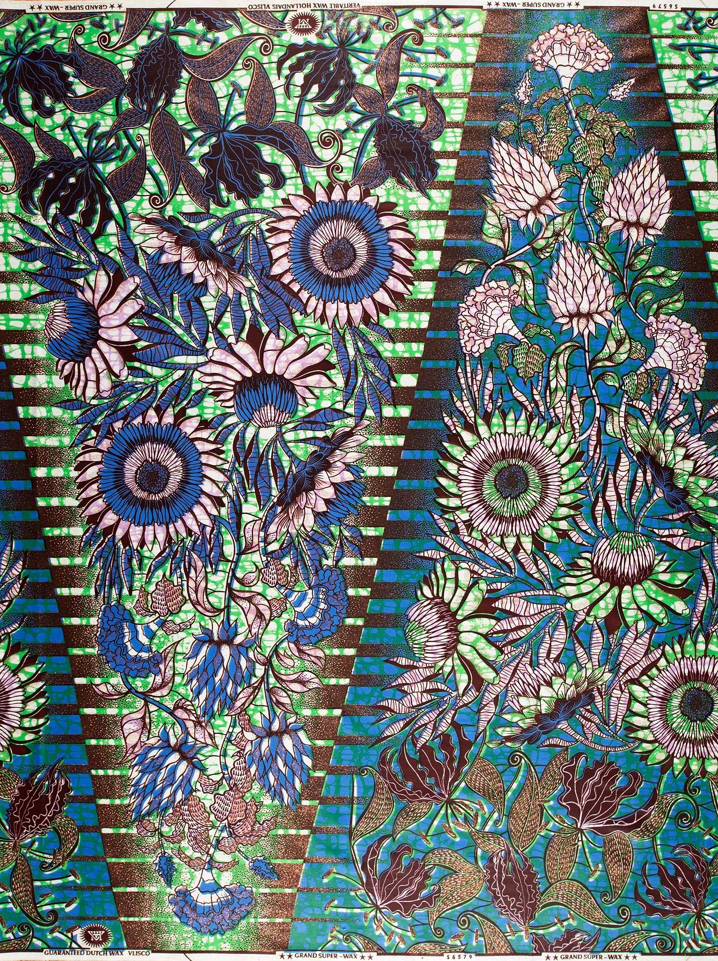 Vibrant floral fabric bold blue grand super-wax vls6579.010