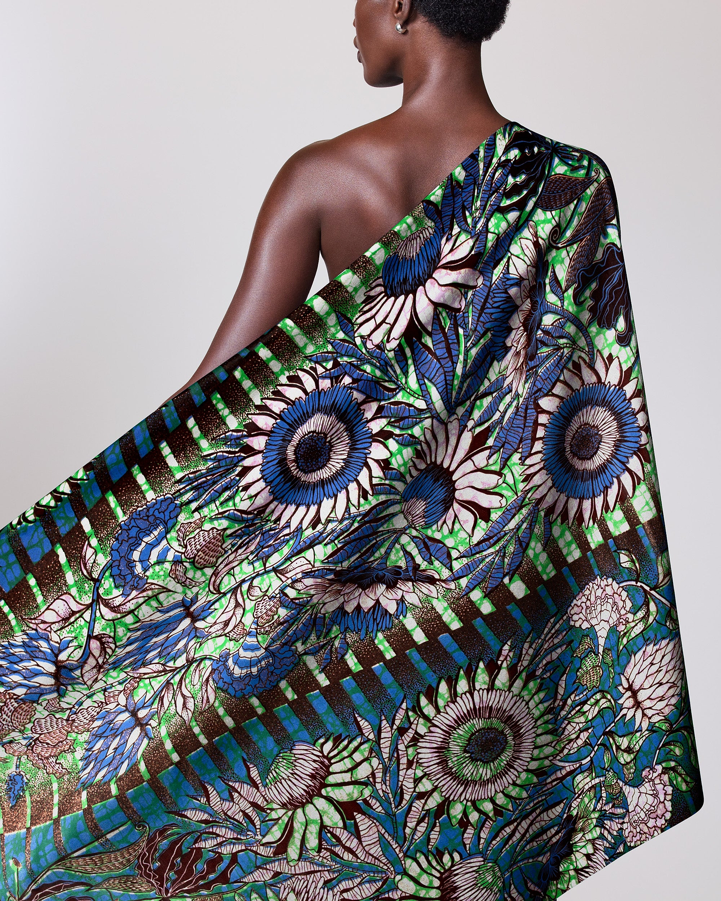 Vibrant one-shoulder wrap scarf bold grand super-wax vls6579.010